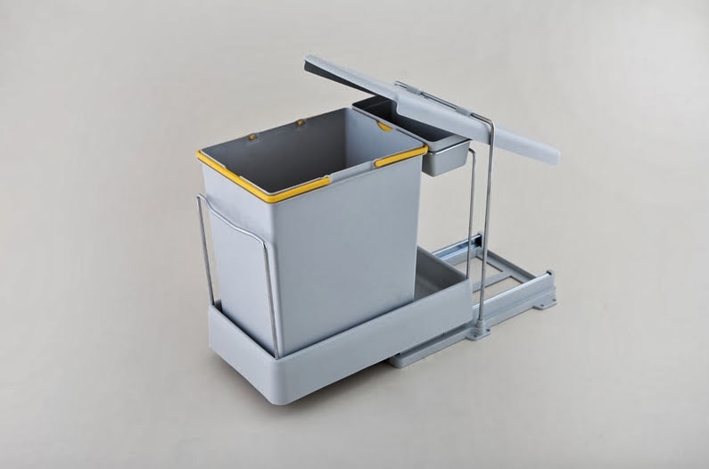 Мусорное ведро с креплением для распашных фасадов TL 21500, TL 21600